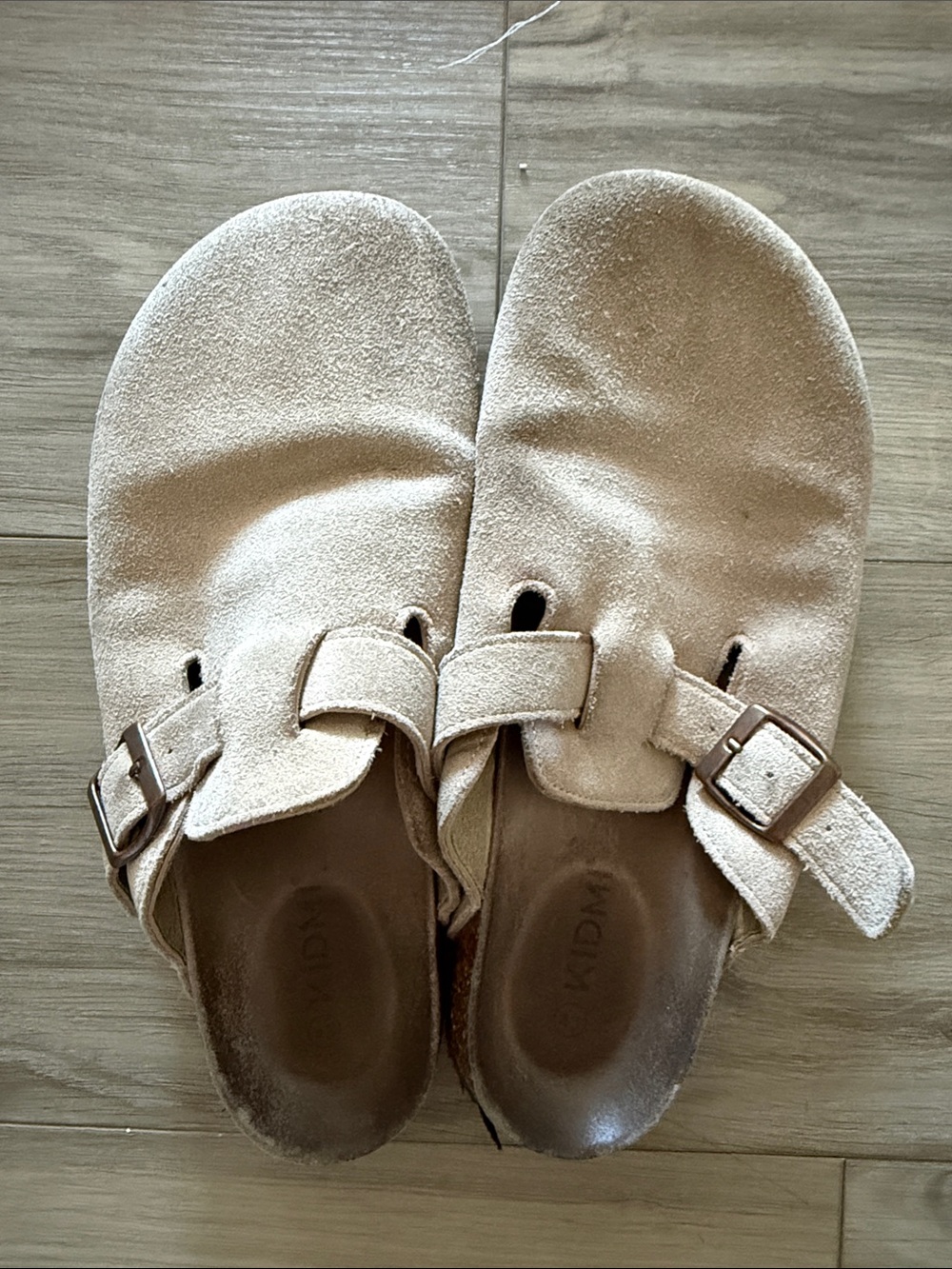well loved women’s clogs